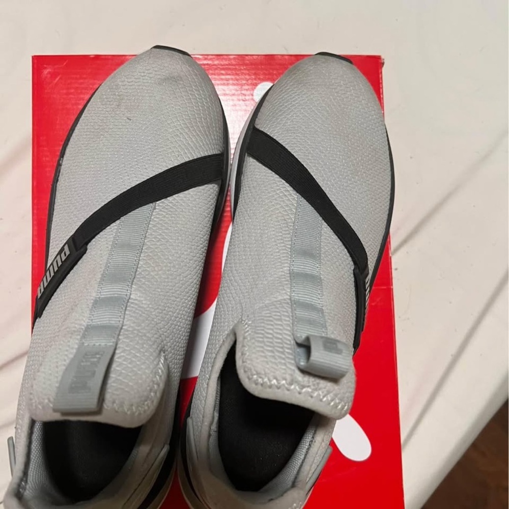 Puma Gray Athletic Shoes - Picture 2 of 6